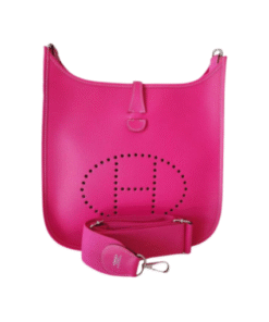 Evelyne III 29 Fuchsie