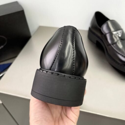 Slipper Aus Mattem Leder Schwarz – Bild 4